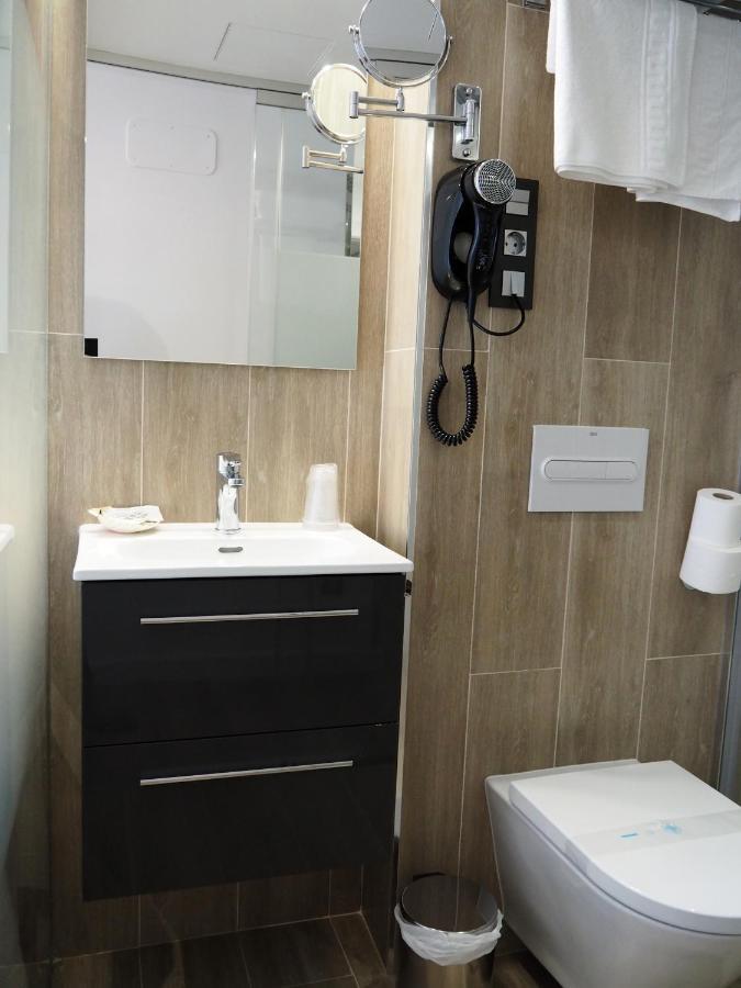 Hostal Don Suero De Quinones Hospital de Órbigo エクステリア 写真