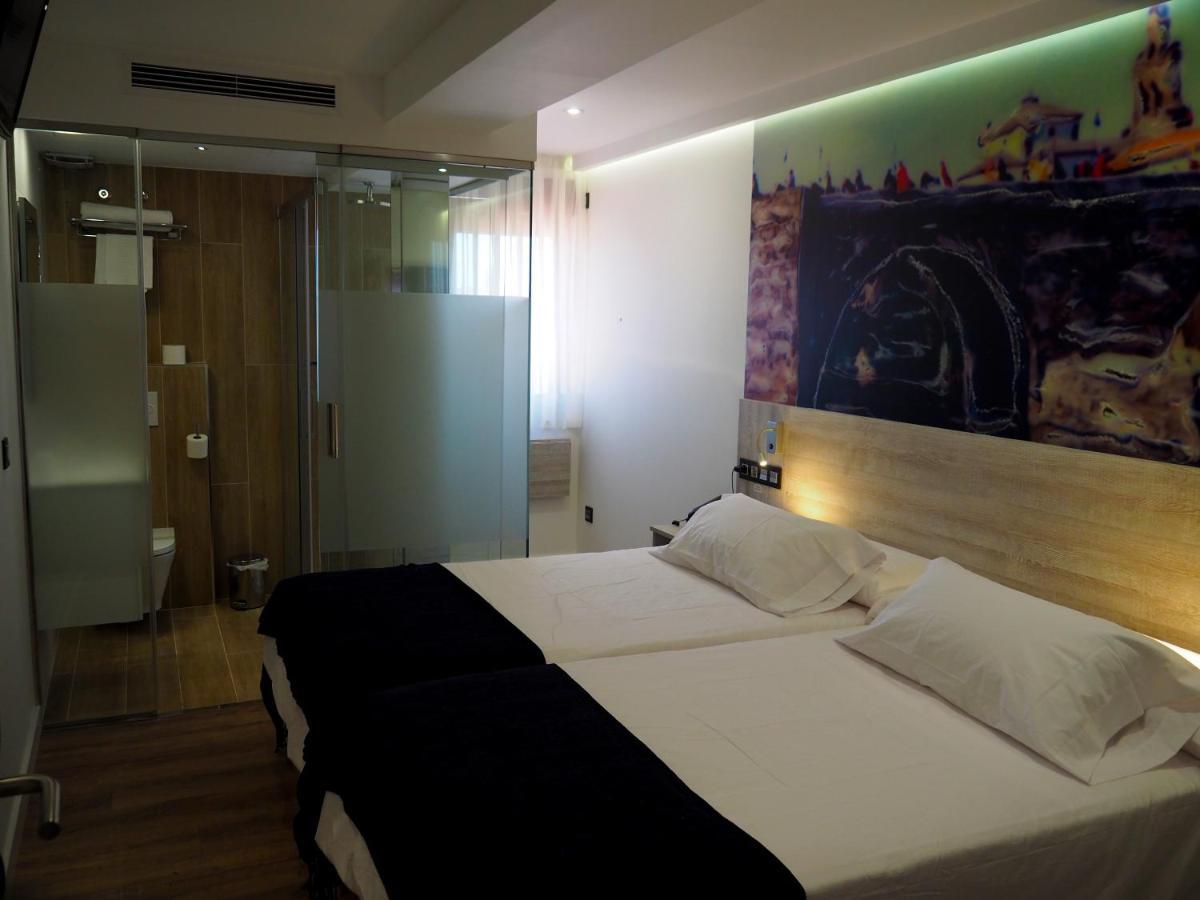 Hostal Don Suero De Quinones Hospital de Órbigo エクステリア 写真