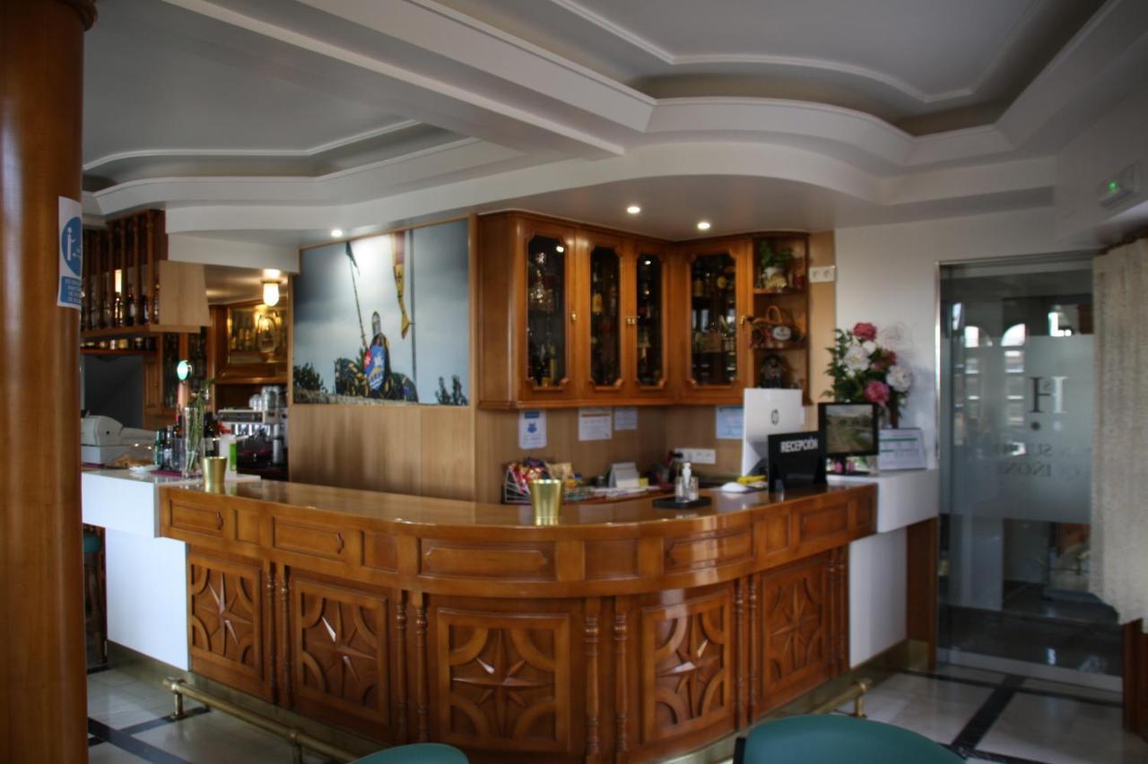 Hostal Don Suero De Quinones Hospital de Órbigo エクステリア 写真