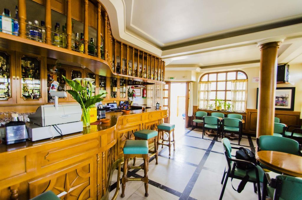 Hostal Don Suero De Quinones Hospital de Órbigo エクステリア 写真
